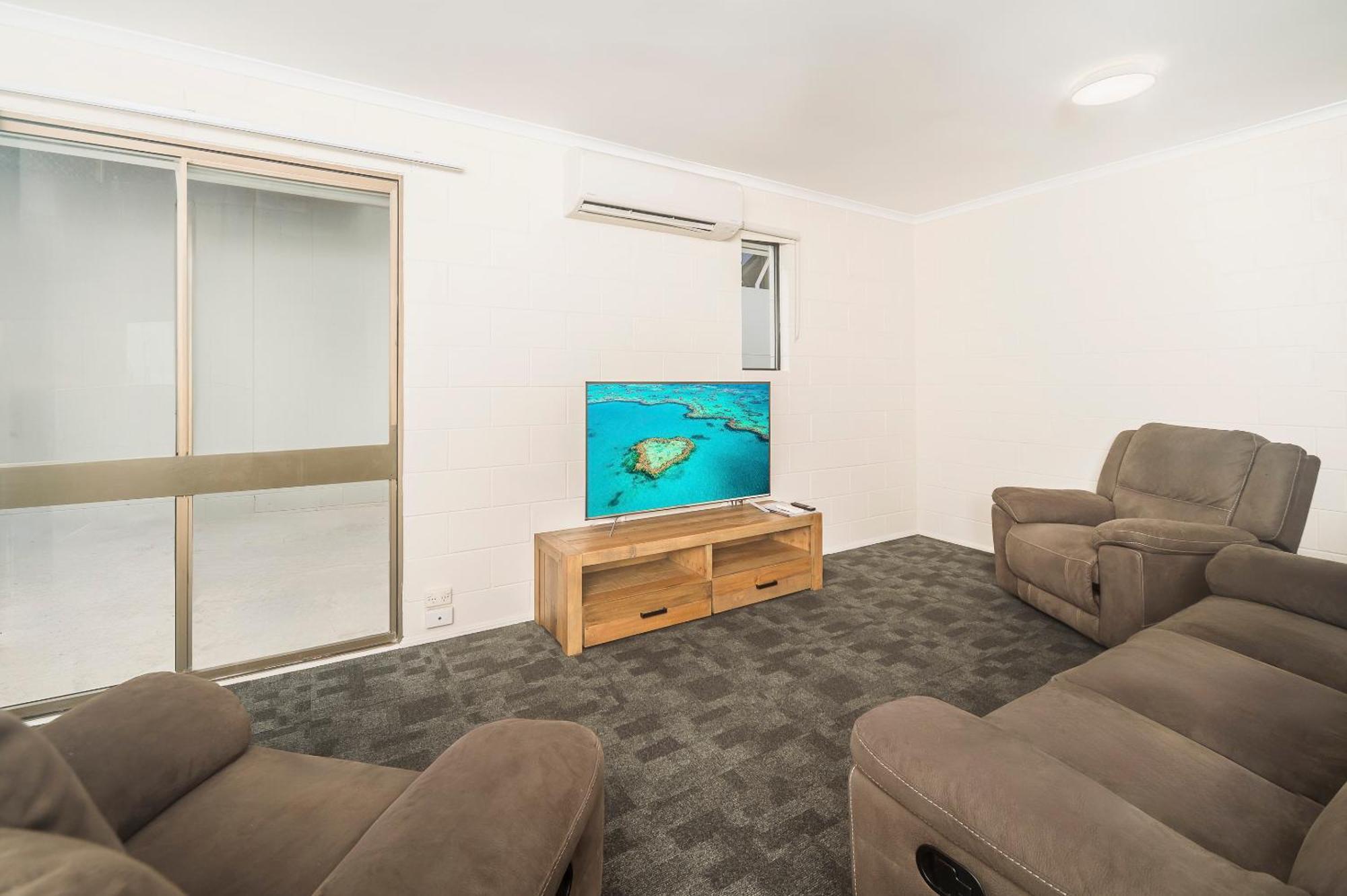 Reef Gateway Hotel Airlie Beach Exterior photo
