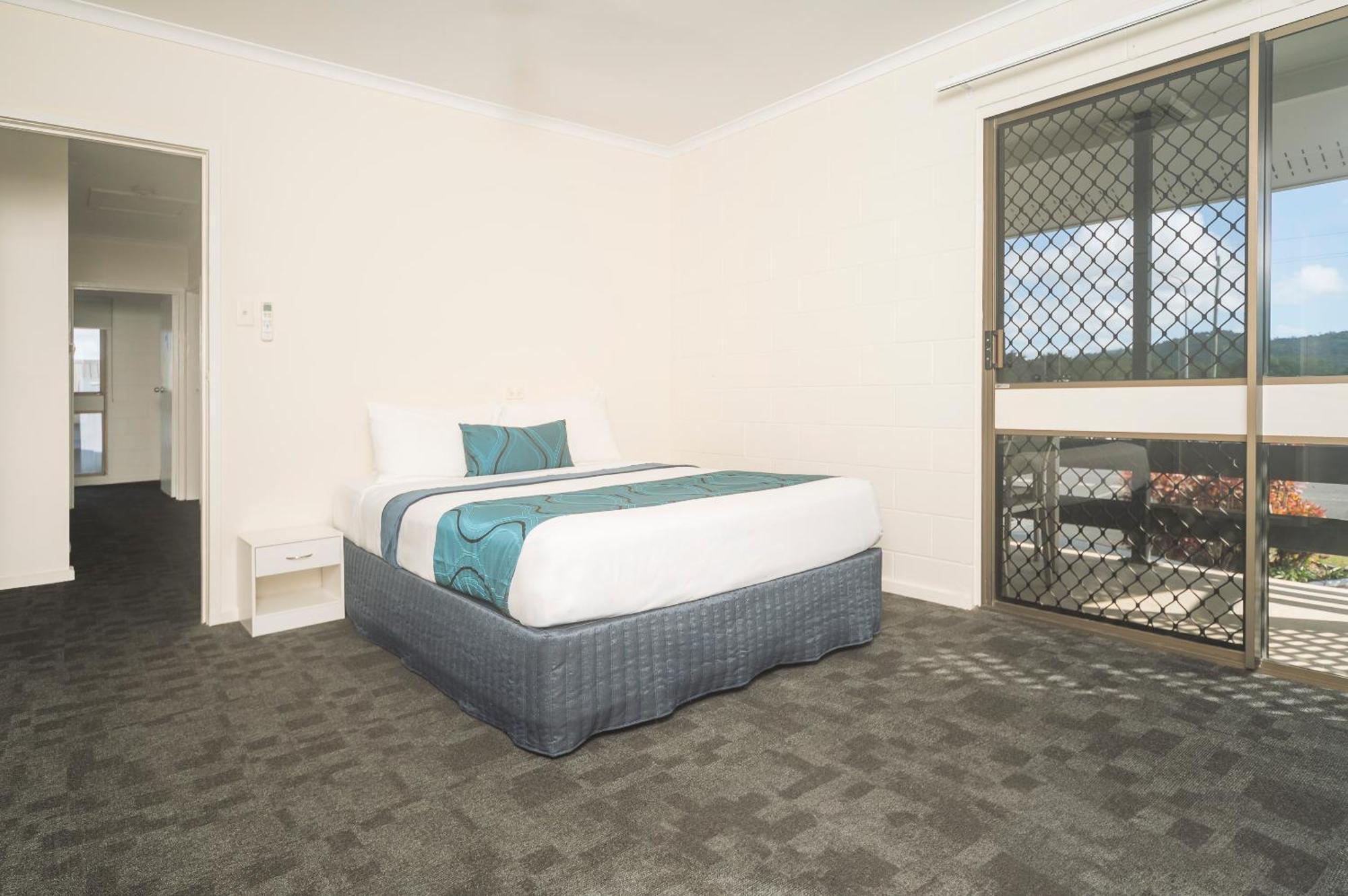 Reef Gateway Hotel Airlie Beach Exterior photo