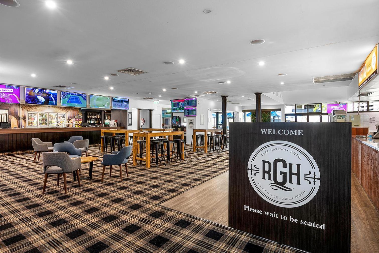 Reef Gateway Hotel Airlie Beach Exterior photo